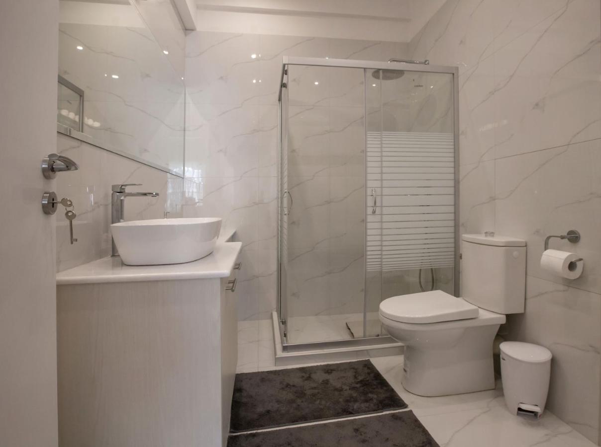 Upscale Luxury Athens Renovated Dream Home In One Of The Most Favorable Locations By National Gardens, Zoo & Hellenic Parliament In Syntagma And Stylish Exquisite Kolonaki Neighborhood Dış mekan fotoğraf